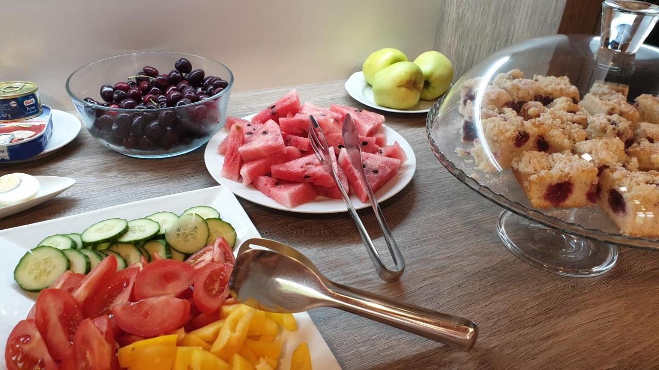 Penzion U Vlku Valtice Bagian luar foto