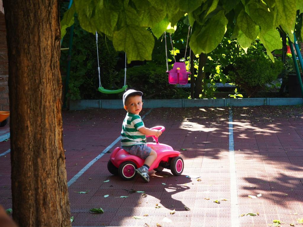 Penzion U Vlku Valtice Bagian luar foto